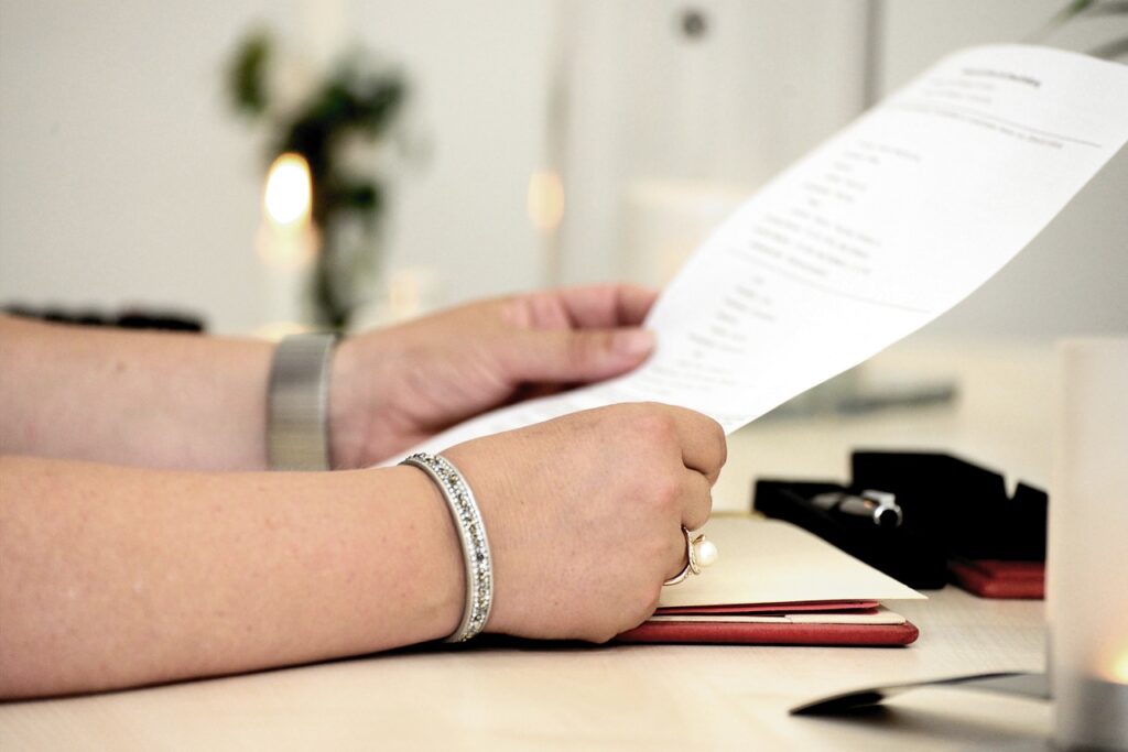 hands, read, document, read out, registry office, official, contract, leaf, desk, contract, contract, contract, nature, contract, contract