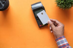 POS fatture e scontrini controlli fiscali Agenzia delle Entrate